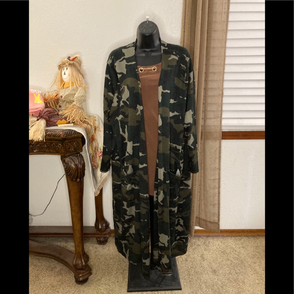 2XL Lula Roe Sarah - Dark Camo